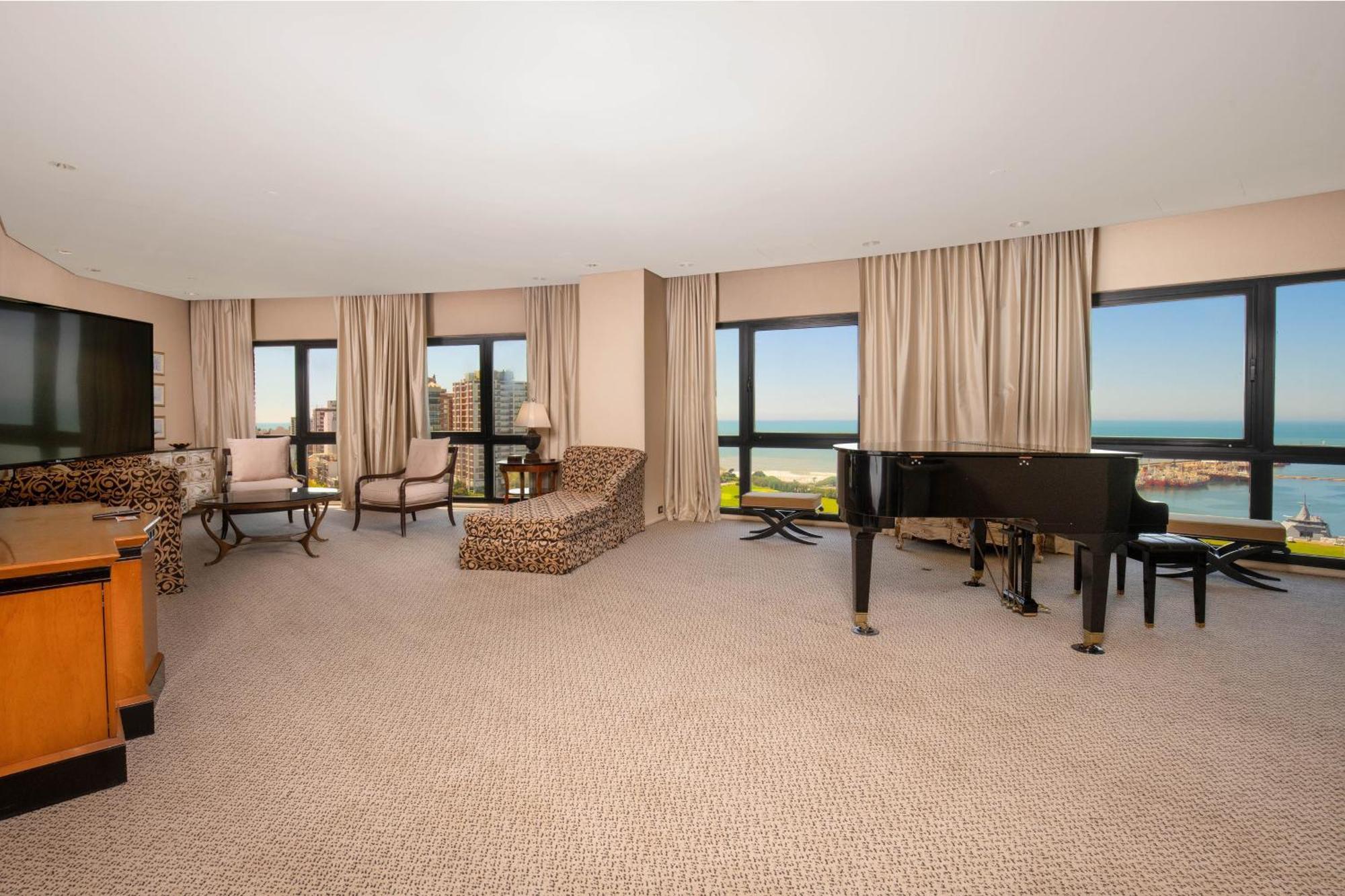 Sheraton Hotel 5*